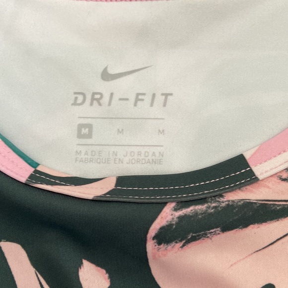 Nike tank top Medium - Picture 3 of 5